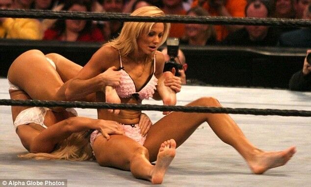 Torrie Wilson - Solas