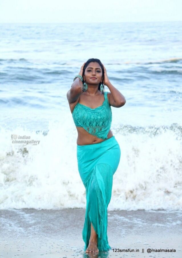 Nikita Gokhale fotos sensuais