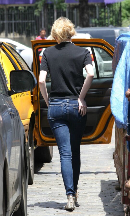 Emma stone tem bunda!