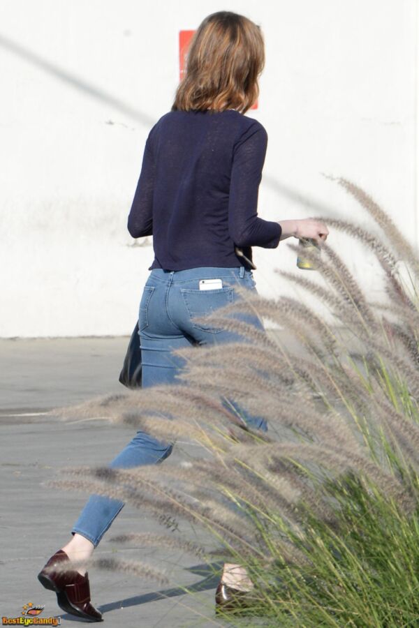 Emma stone has ass!