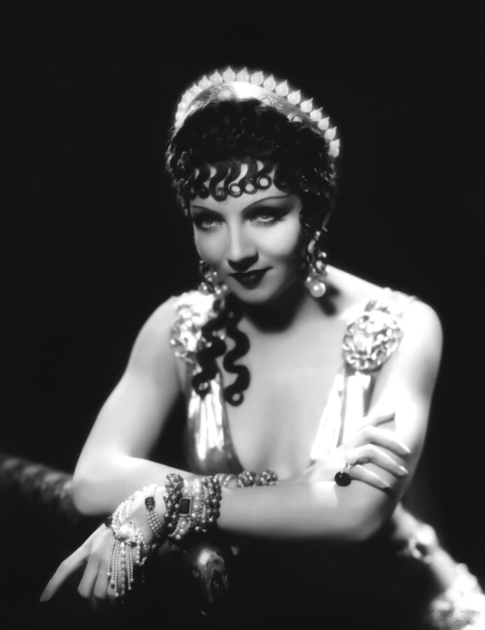 Retro-Filmstar Claudette Colbert