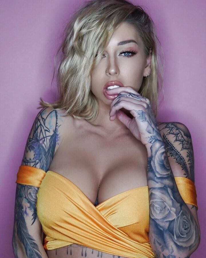 Busty Instagram model Vicky Aisha