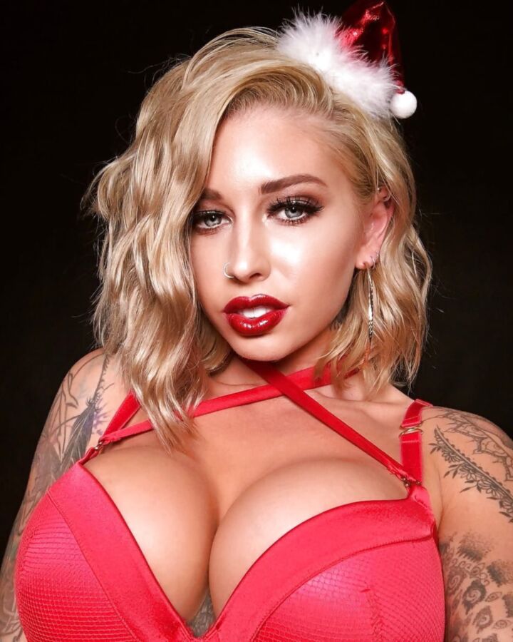 Busty Instagram model Vicky Aisha