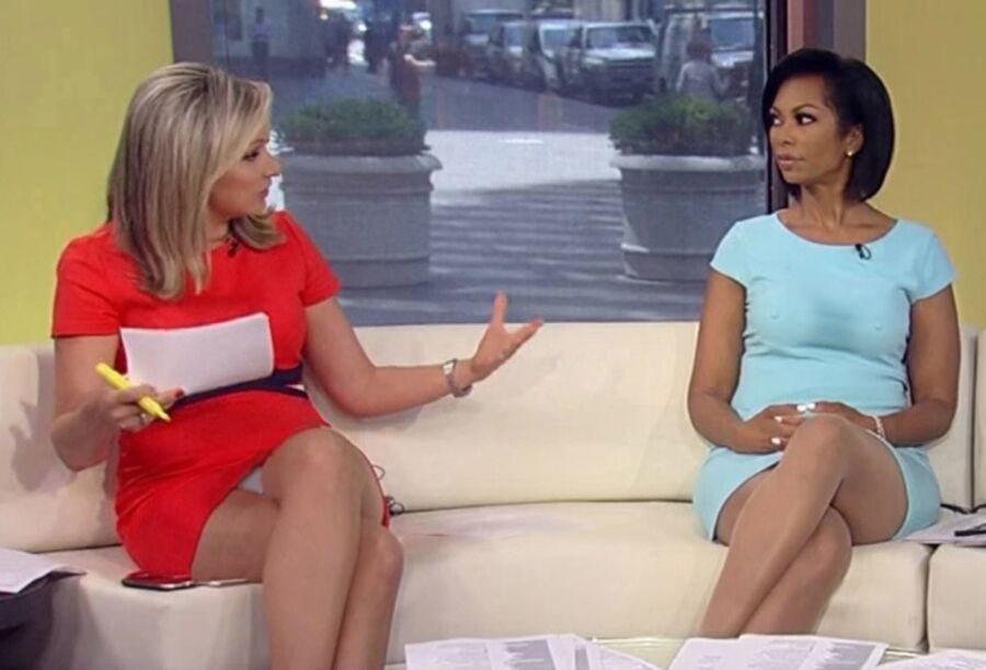 Harris Faulkner Fox News babe fake nipple pokies