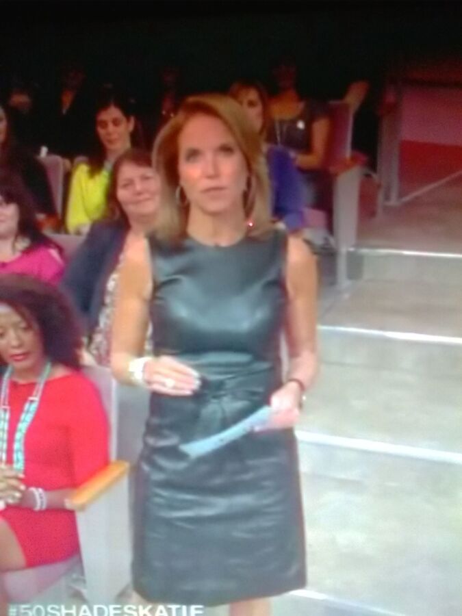 Katie Couric - Vestido de couro