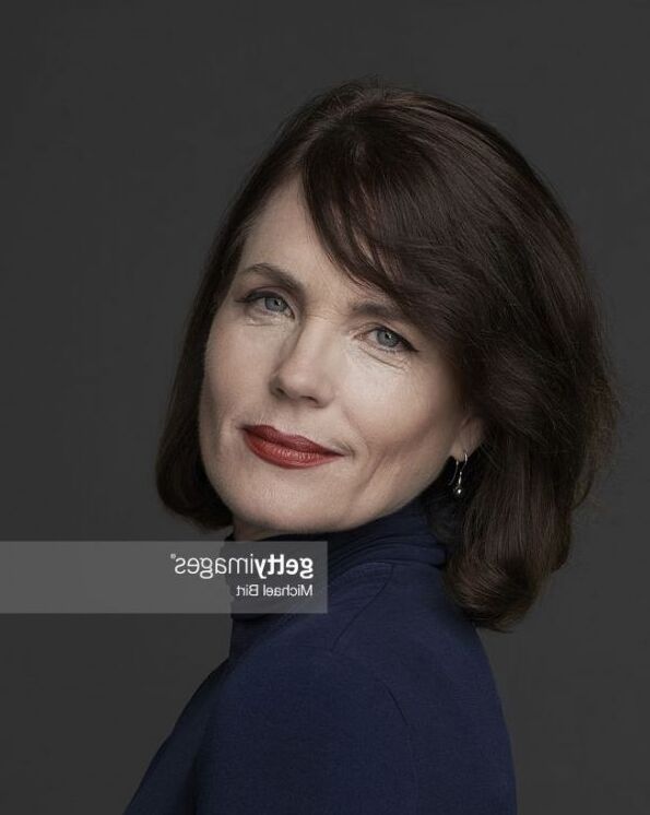 Elizabeth McGovern - i think she is stunning