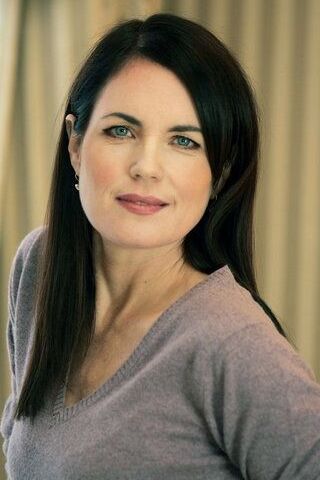 Elizabeth McGovern - i think she is stunning