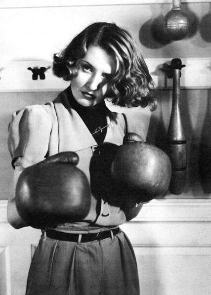 Garotas famosas: Barbara Stanwyck