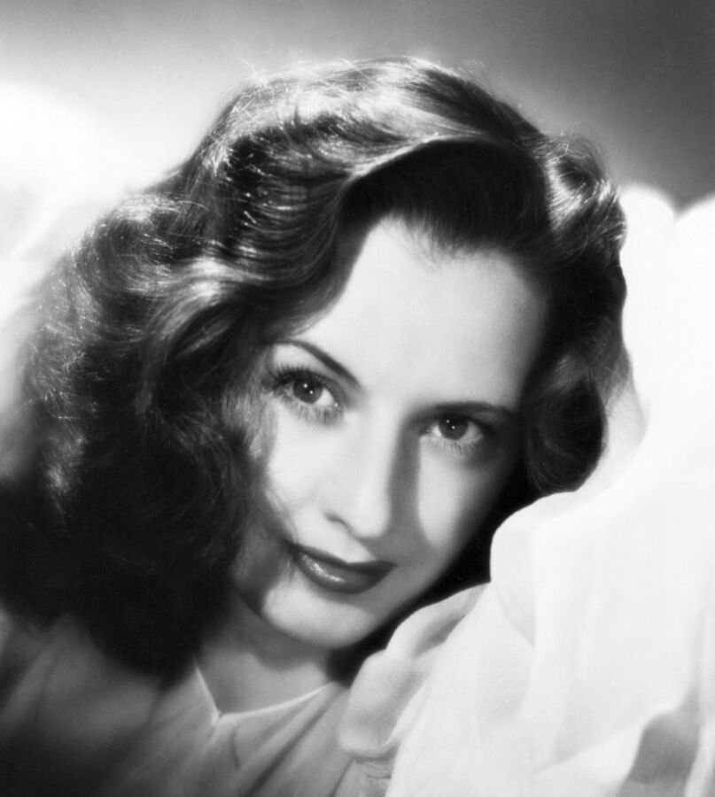 Famous Gals: Barbara Stanwyck