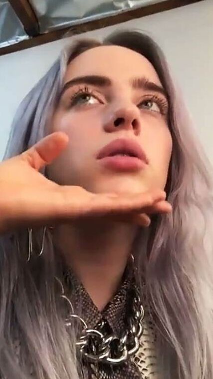 Billie Eilish, бондаж и унижение