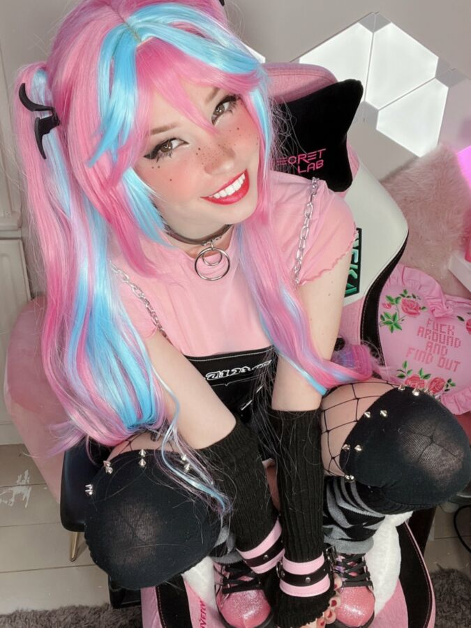 Belle Delphine - Bubble gum emo part one