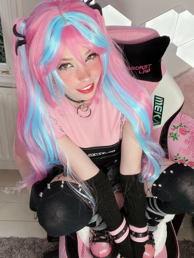 Belle Delphine - Bubble gum emo part one