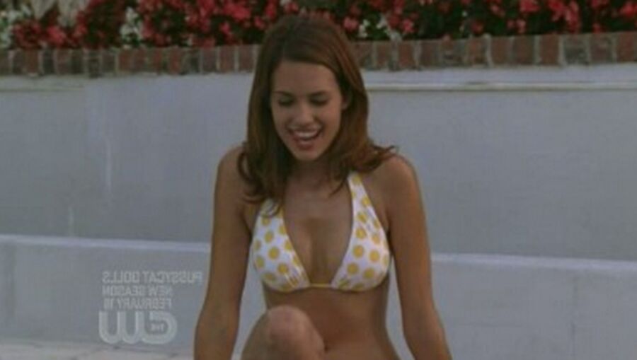 Torrey DeVitto/atriz americana