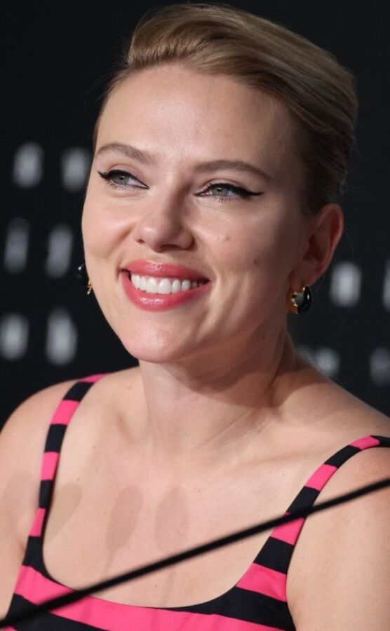 Milf quente Scarlett Johansson fotos