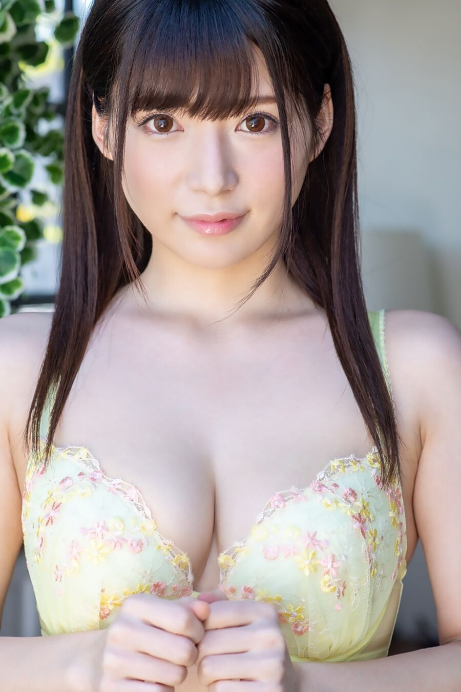 Nodoka Sakuraba Graphis - Olhos Claros 2019.07.05