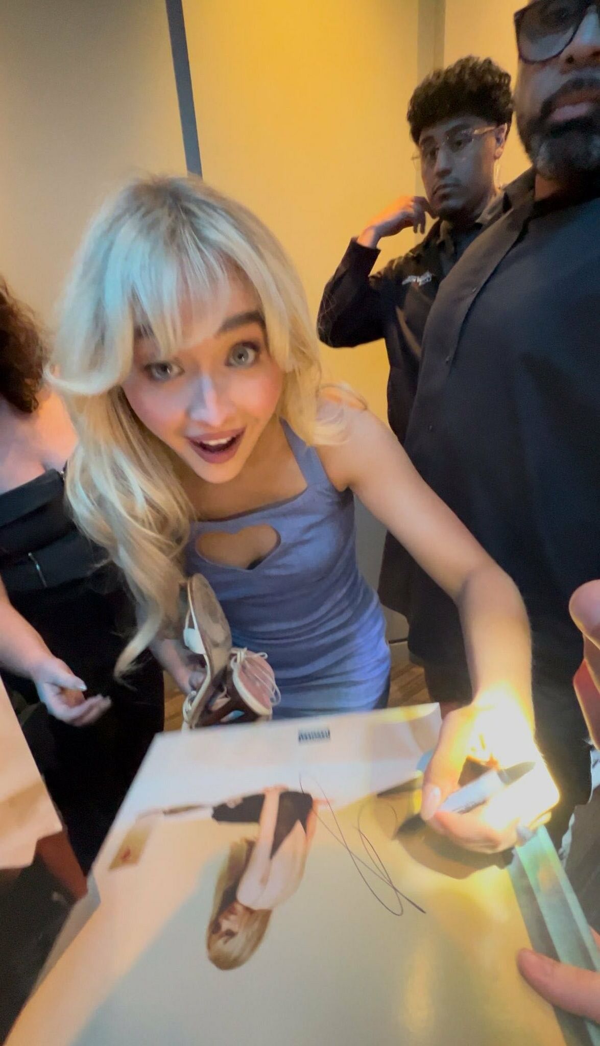 The Drop Sabrina Carpenter no Museu GRAMMY em Los Angeles