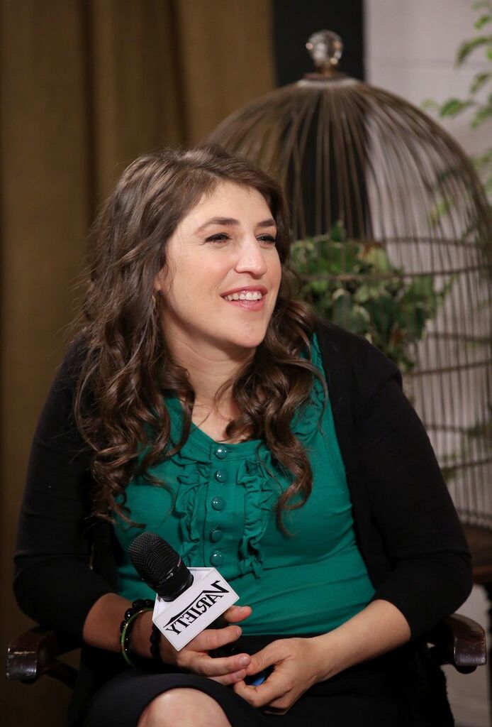 Titten Mayim Bialik