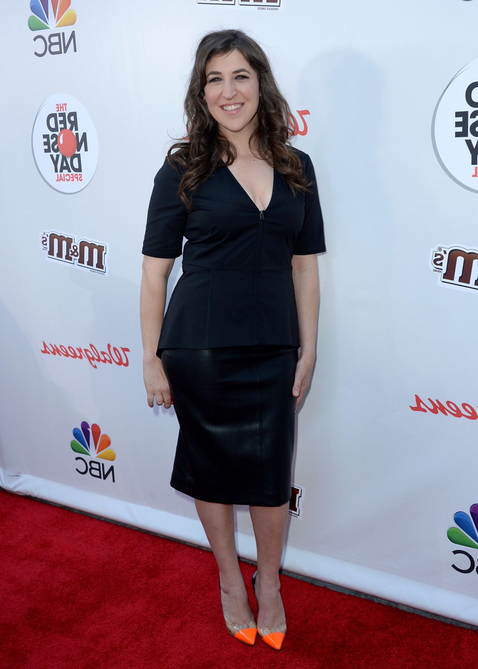 Titten Mayim Bialik