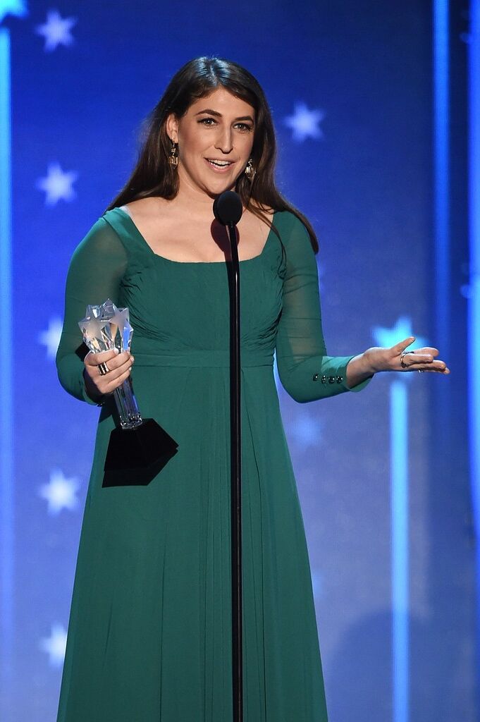 Titten Mayim Bialik