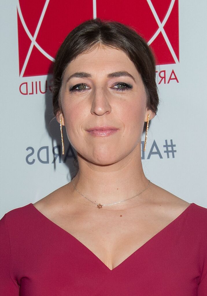 Titten Mayim Bialik