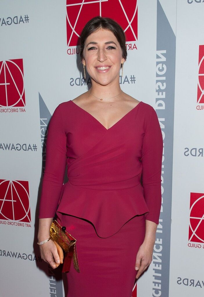 Titten Mayim Bialik