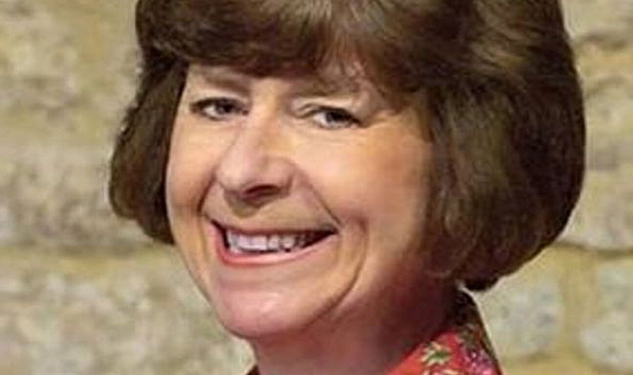 PAM AYRES