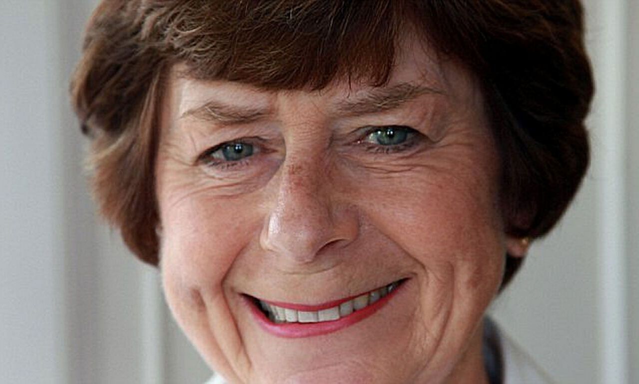 PAM AYRES