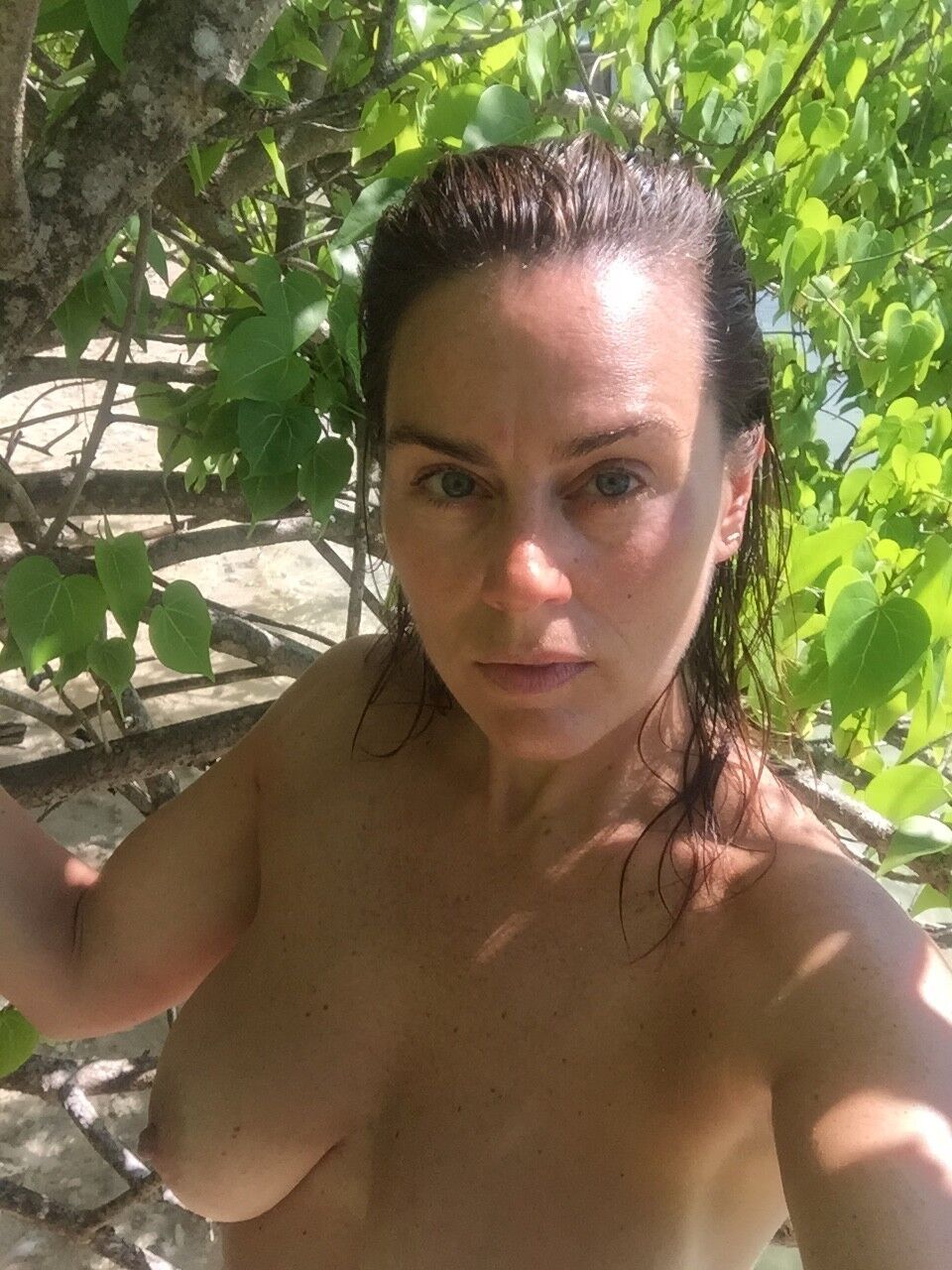 Atriz britânica Jill Halfpenny milfy peitos grandes