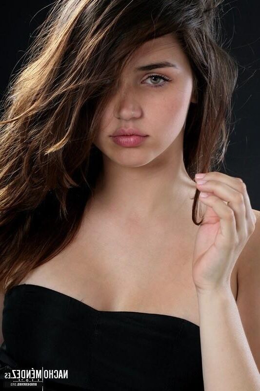 Ana de Armas es hermosa 1