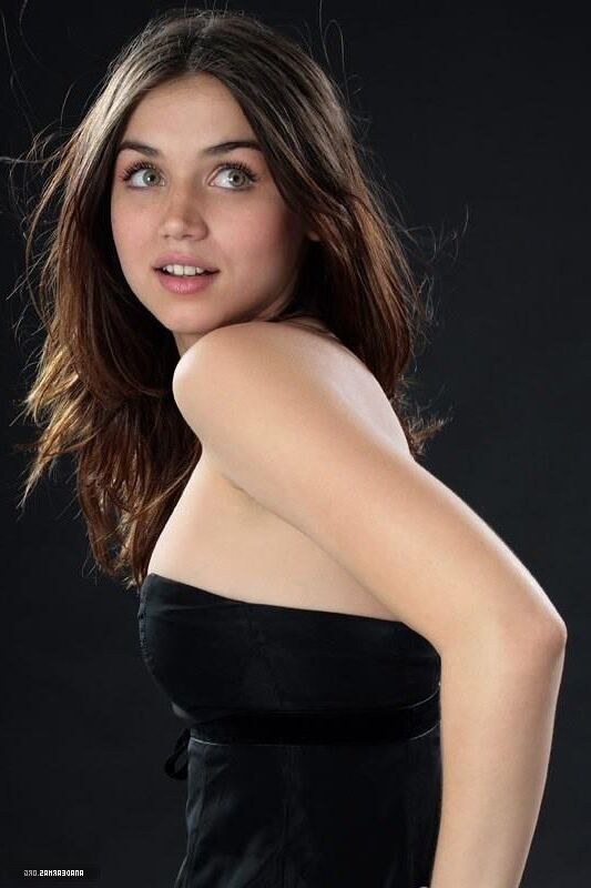 Ana de Armas es hermosa 1