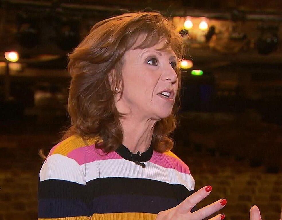 Dê uma punheta com BONNIE LANGFORD