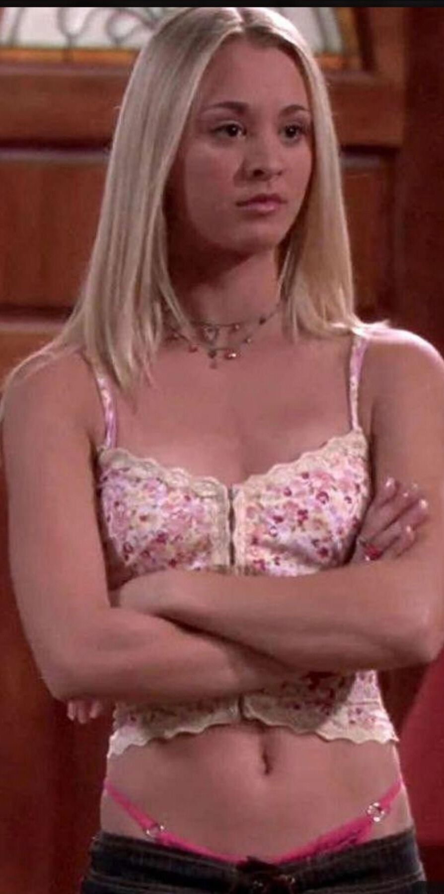 Kaley Cuoco   8 Simple Rules   #1075