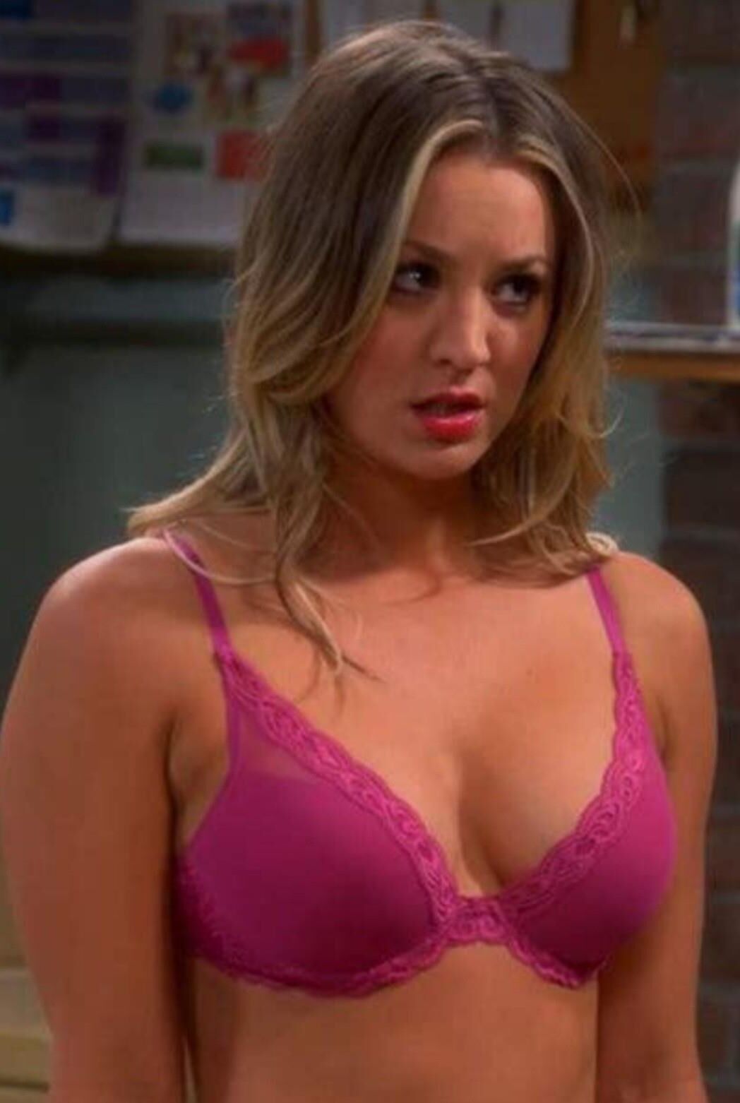 Kaley Cuoco   The Big Bang Theory   #1077