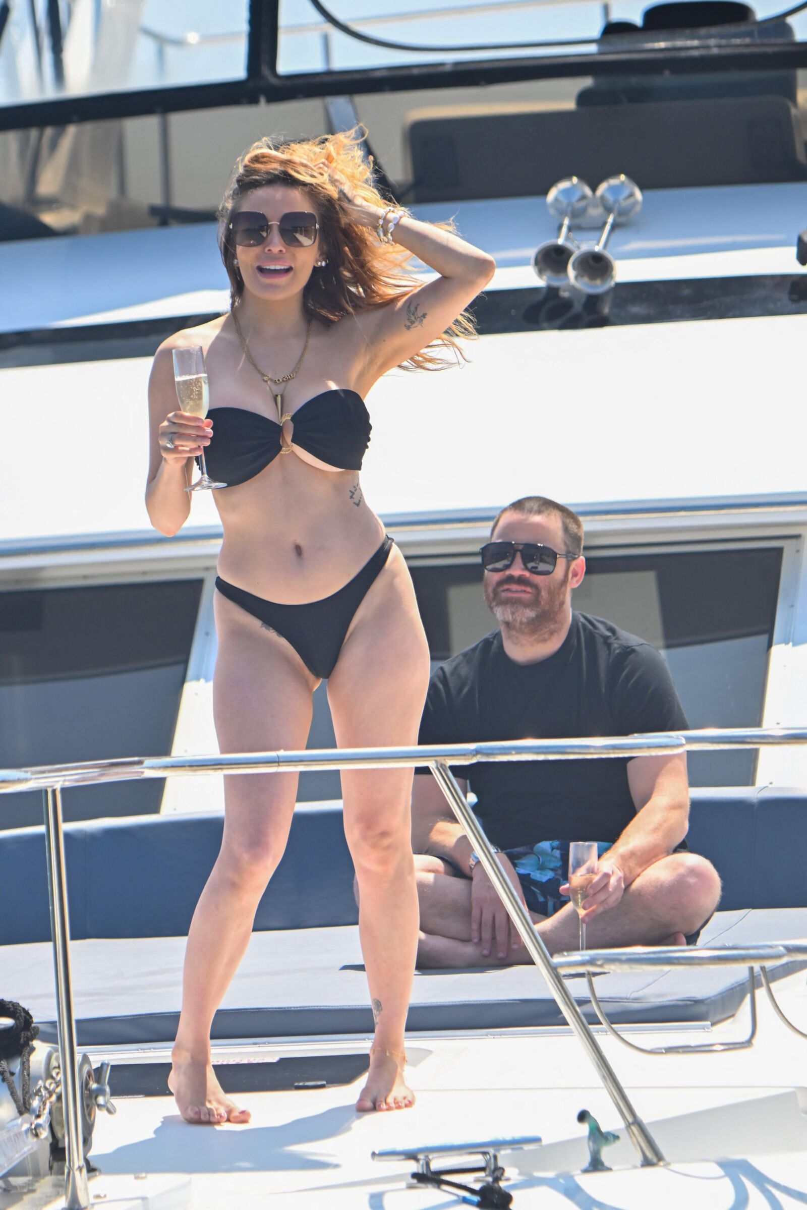 Courtney Stodden en bikini fête ses 30 ans sur un bateau