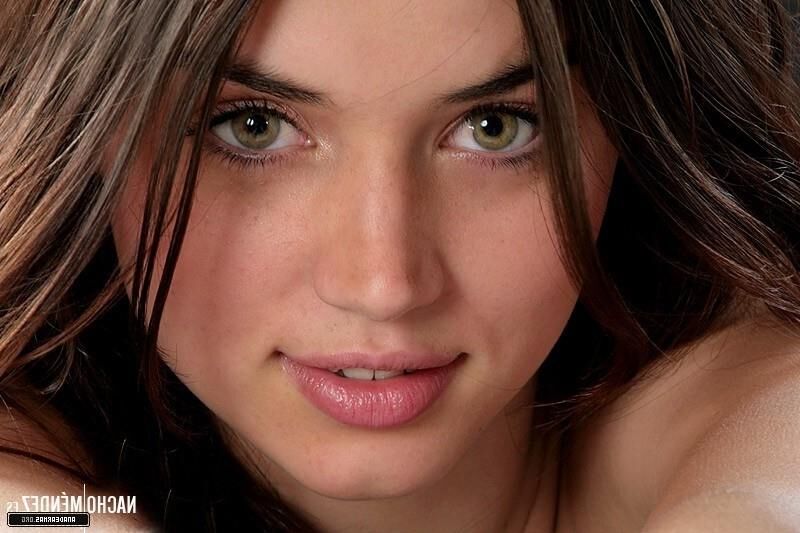 Ana de Armas ist wunderschön 1