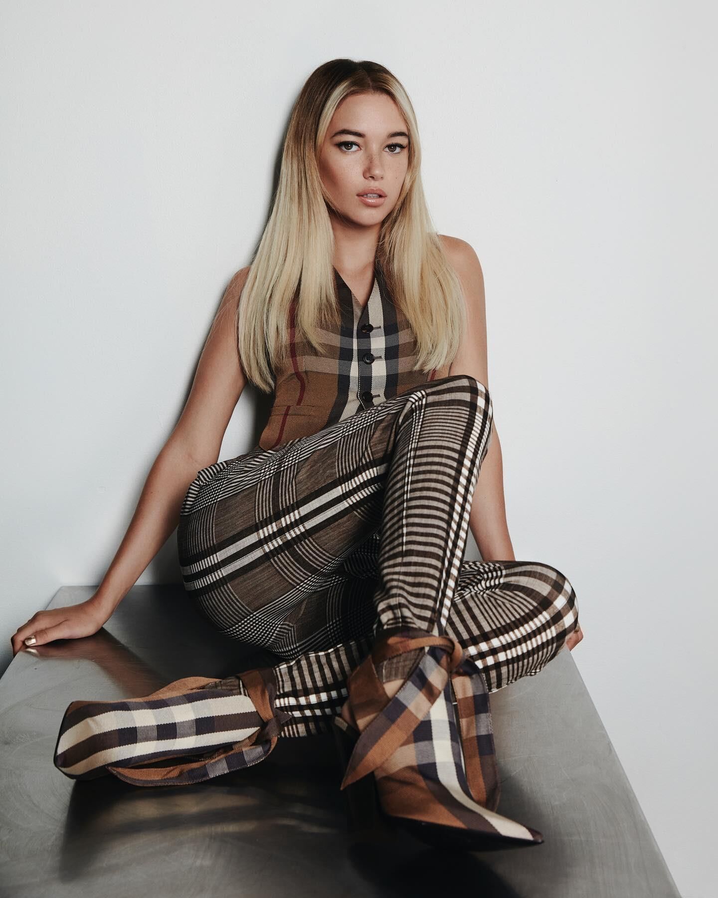 Sarah Snyder est une jolie petite salope 3