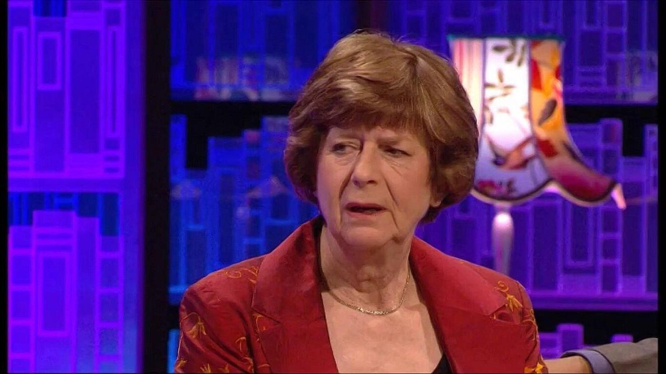 Masturbando com a sexy PAM AYRES