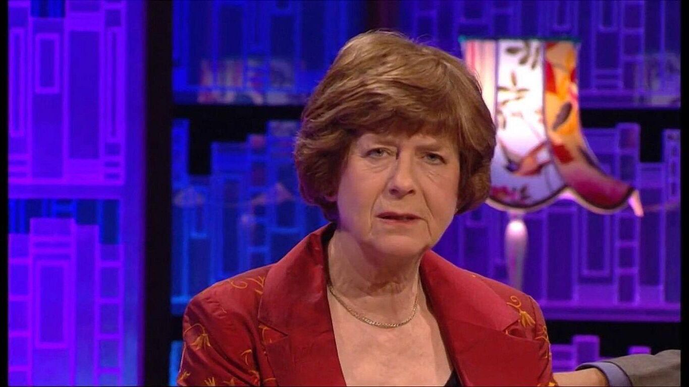 Masturbando com a sexy PAM AYRES