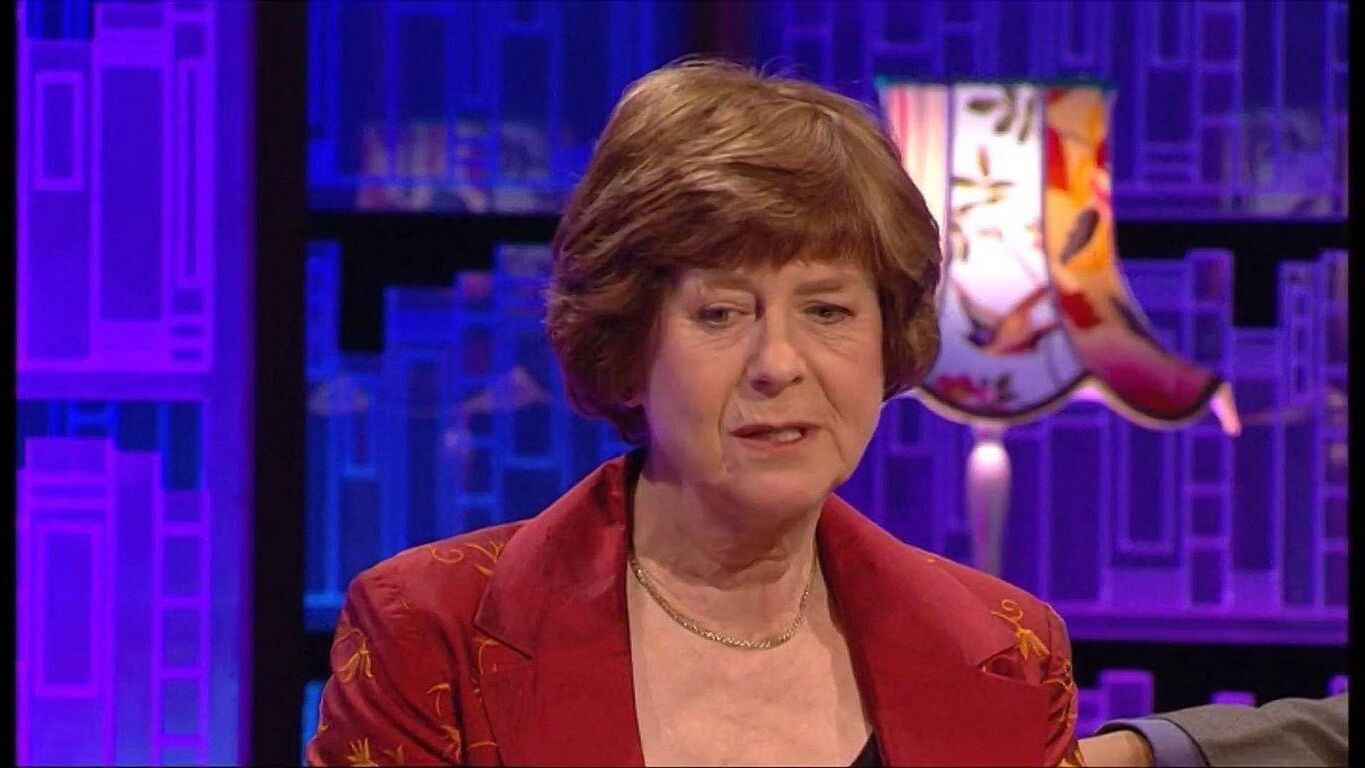 Masturbando com a sexy PAM AYRES