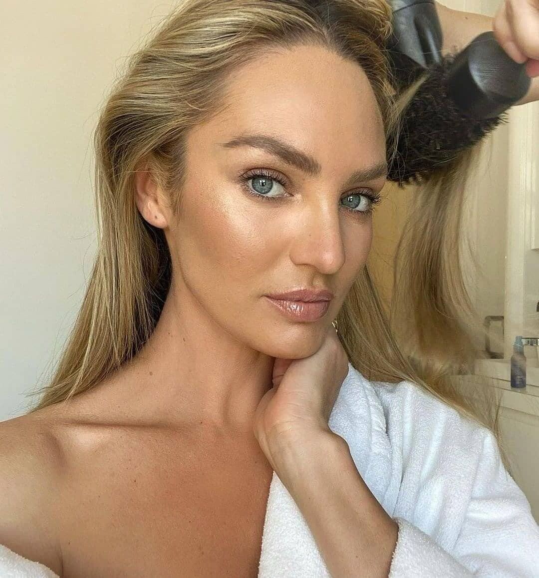 Candice Swanepoel Adoração Diária Foto 1