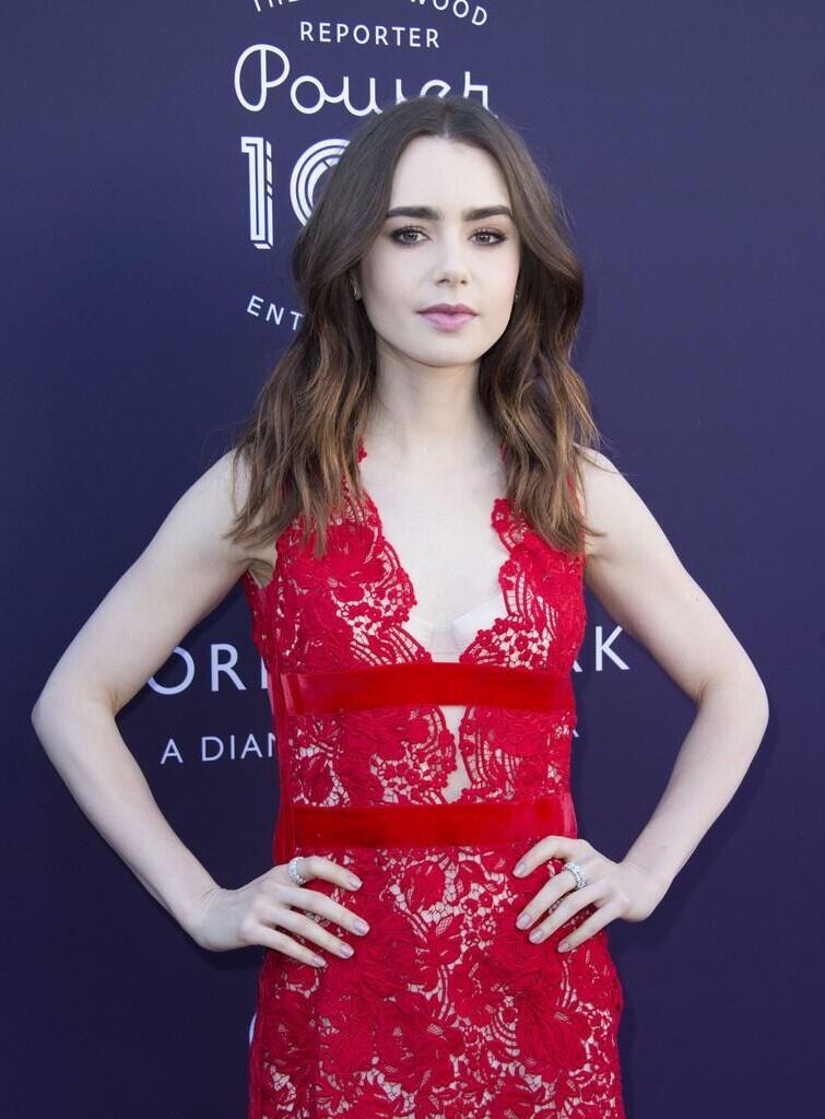 Lily Collins tão sexy