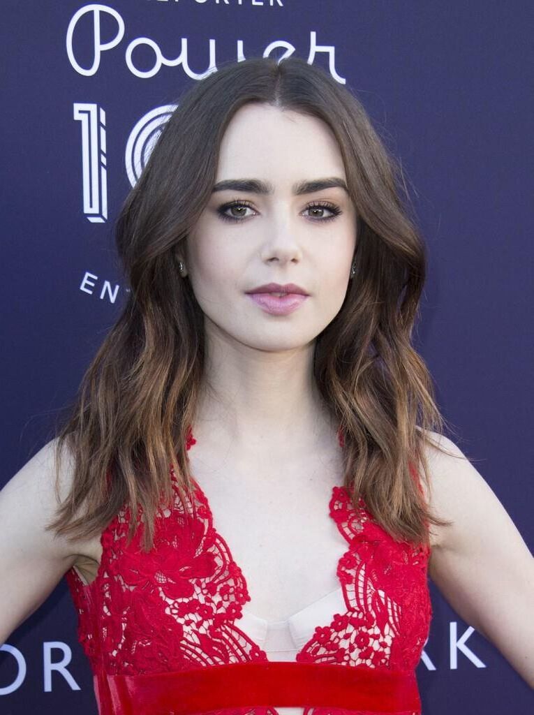 Lily Collins tão sexy