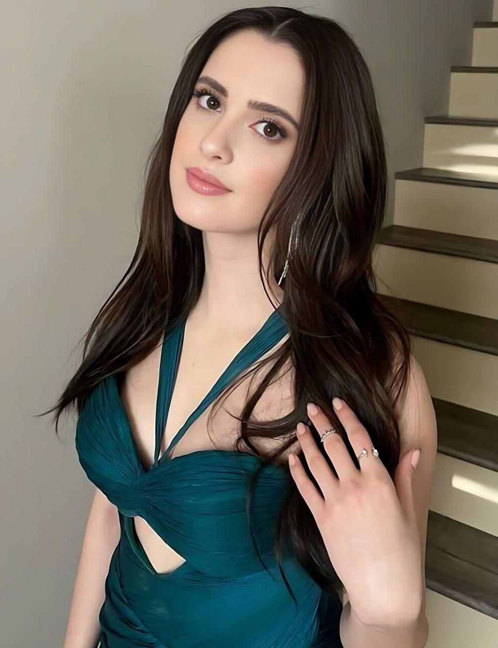 LAURA MARANO