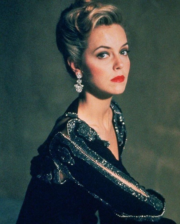 Famous Gals: Greta ScacchI