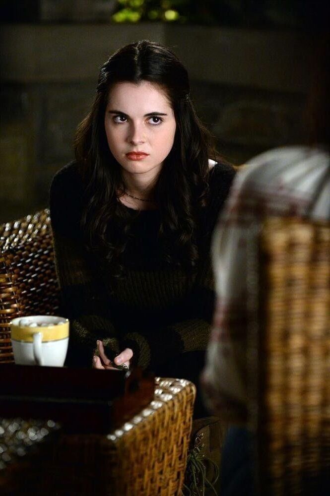 Vanessa Marano est chaude 2