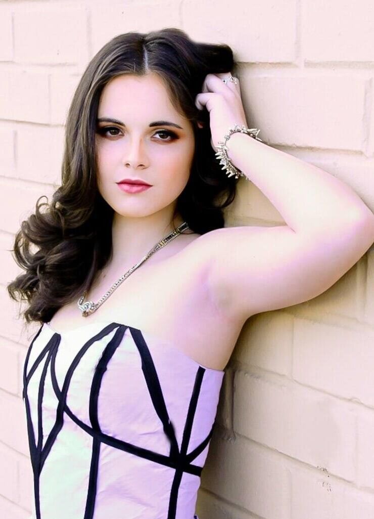 Vanessa Marano é gostosa