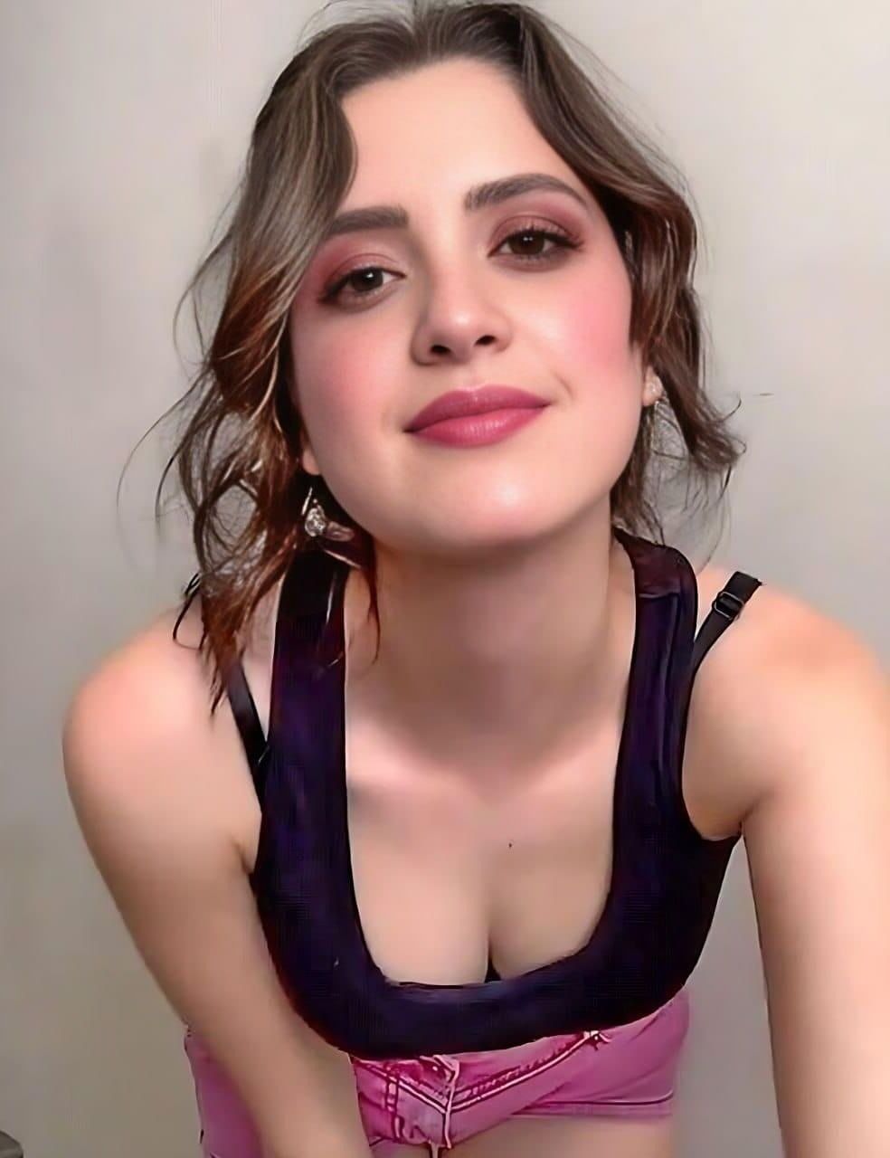 LAURA MARANO