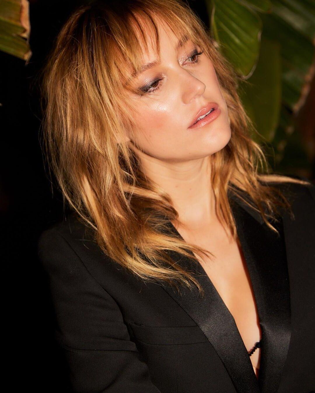 Maika Monroe est si chaude