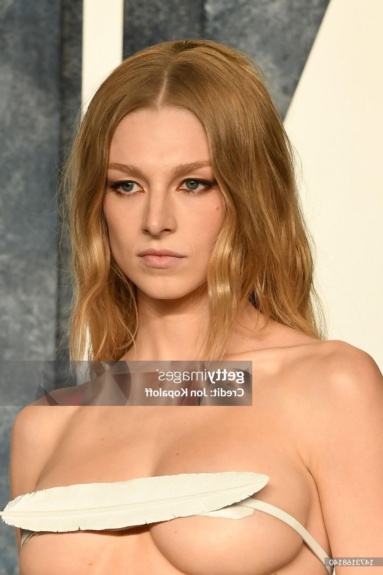 Hunter Schafer | Garota com uma surpresa na festa do Oscar da Vanity Fair |