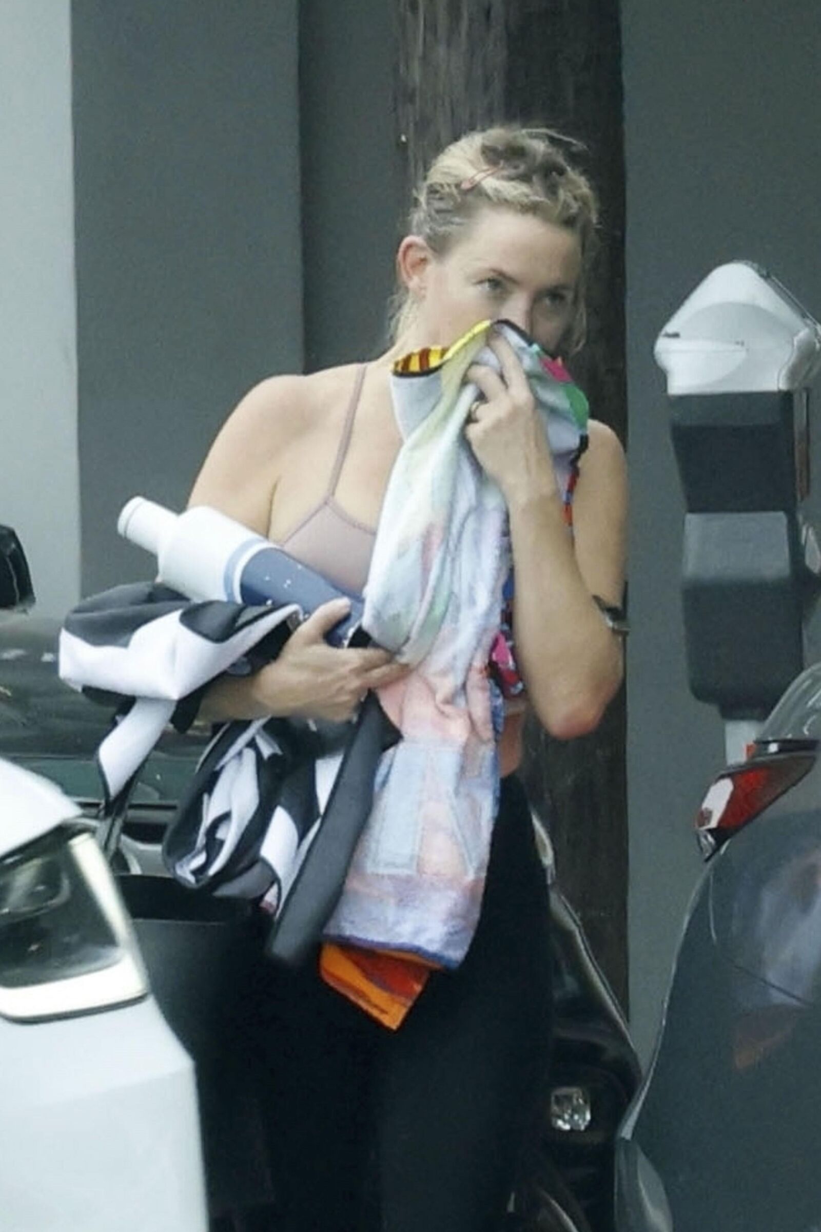 Kate Hudson verlässt am 27.09.2024 das Fitnessstudio in Los Angeles